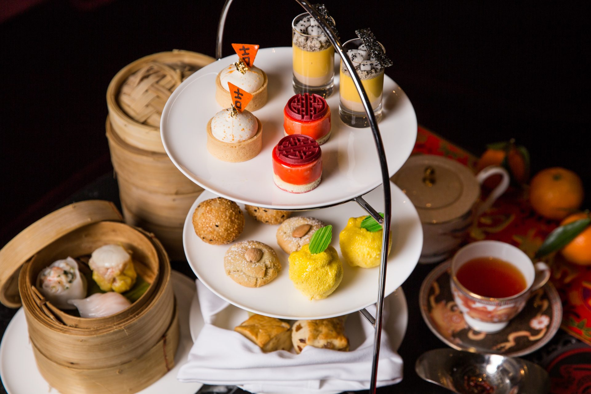 Shangri-la Hotel: Afternoon Tea, a Wishing Tree and Traditional Lion